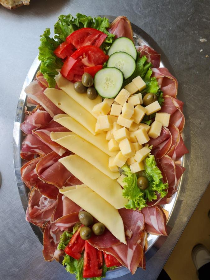 Restoran I Sobe Savic Panzió Krnjak Kültér fotó