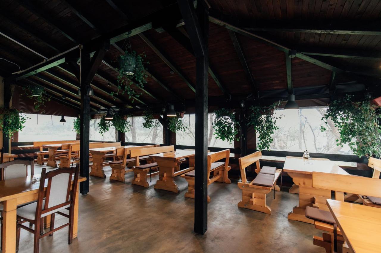 Restoran I Sobe Savic Panzió Krnjak Kültér fotó