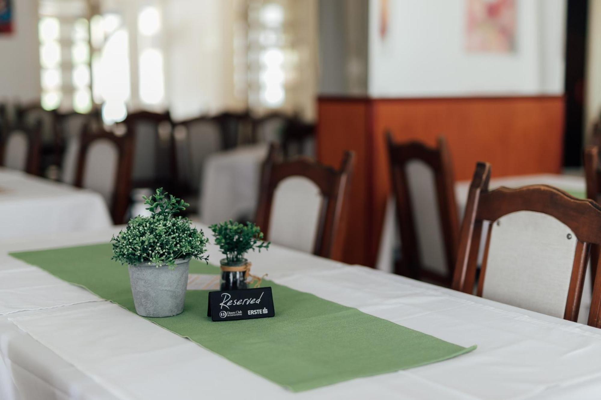 Restoran I Sobe Savic Panzió Krnjak Kültér fotó